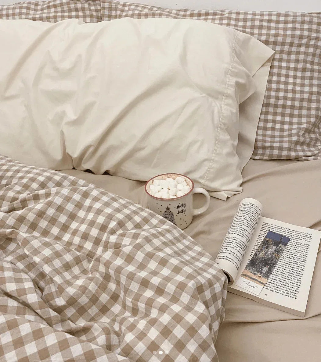 Gingham Bedding Set / Red