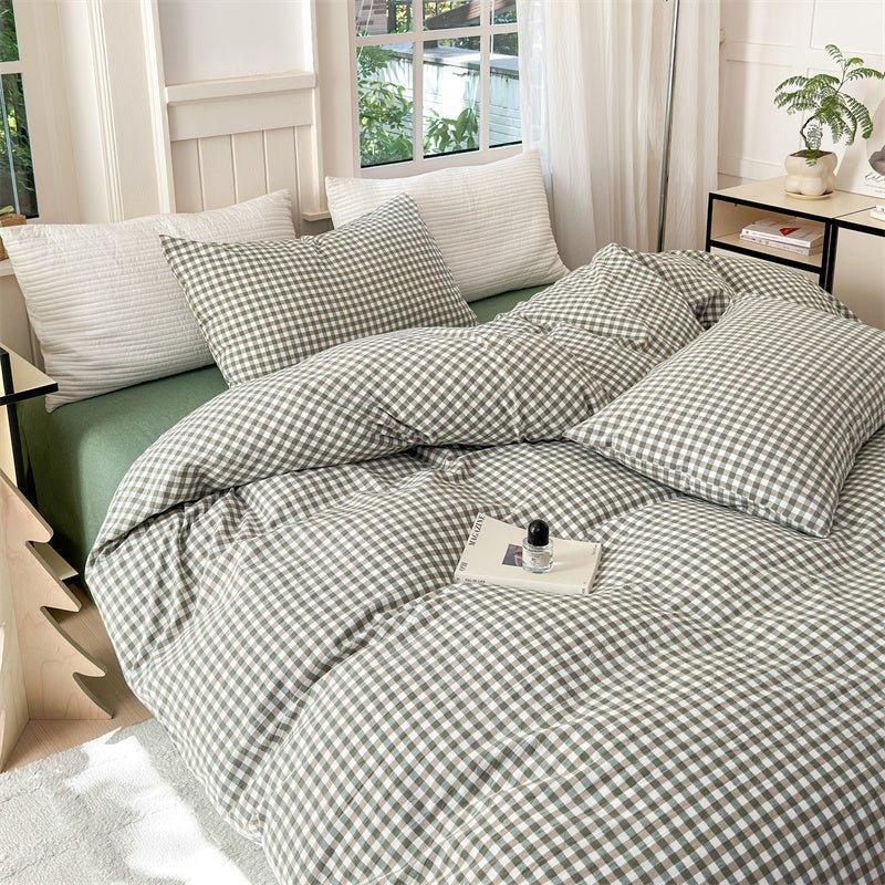 Gingham Bedding Set / Red