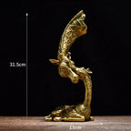 Simulation Giraffe Statue Modern Figurines Animal Statue Decorative Giraffe Figures for Cabinet Party Bedroom Office Desk - House Of Avana
