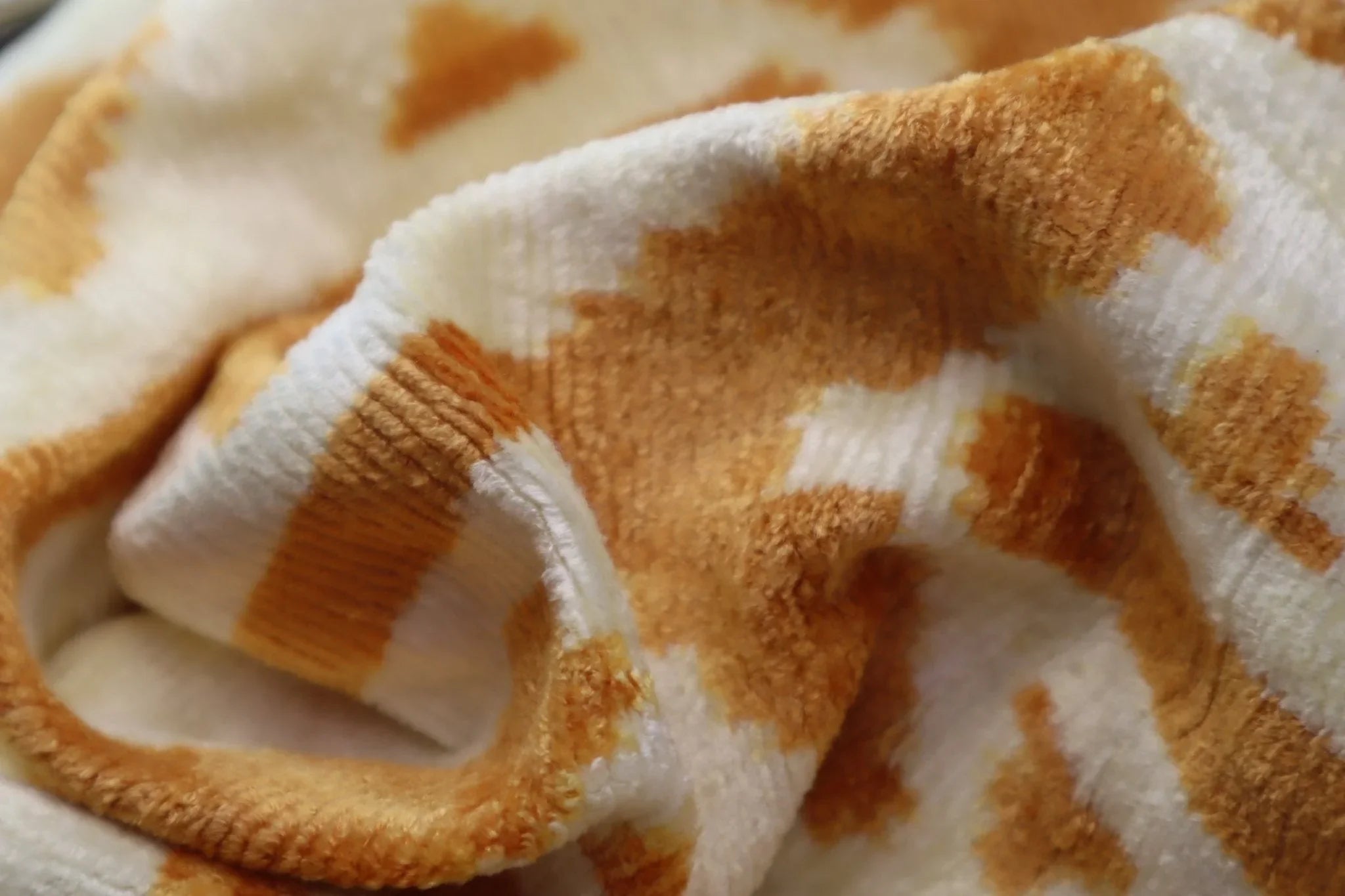 Canvello Gold Ivory Handmade 16x24 Silk Velvet Pillow, Organic Veg Dyed, Down/feather Filled, back view - House Of Avana