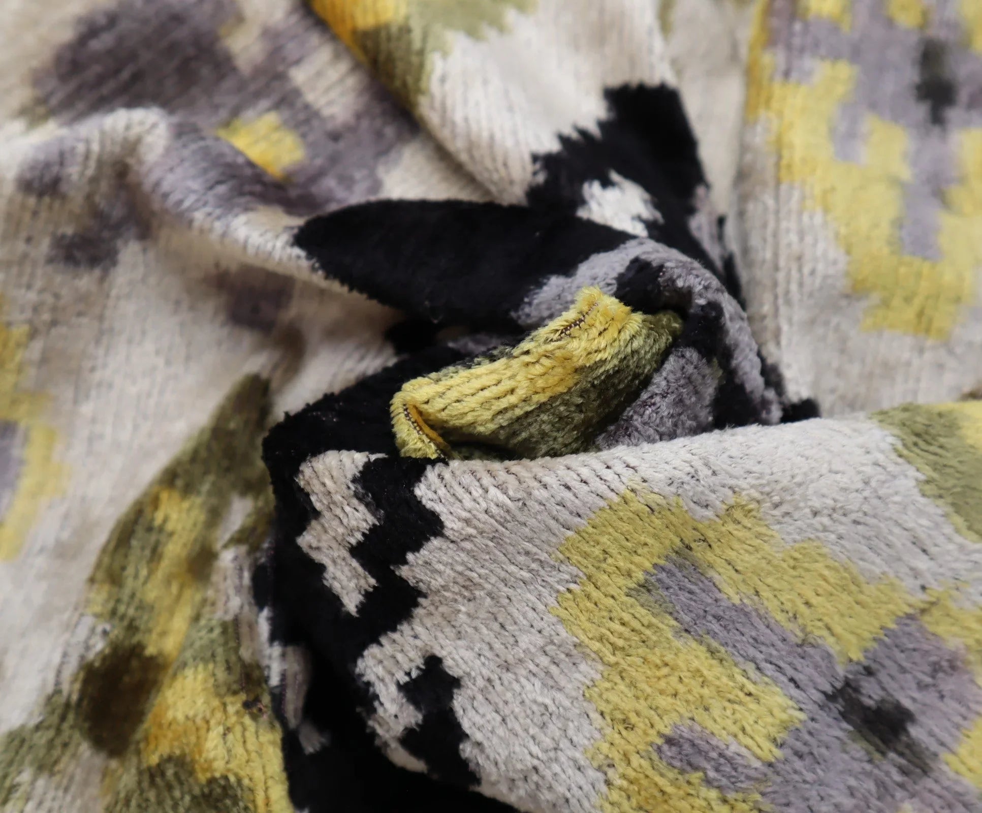 Canvello Handmade Gray Ivory Gold Velvet Throw Pillows - 20x20, texture detail - House Of Avana