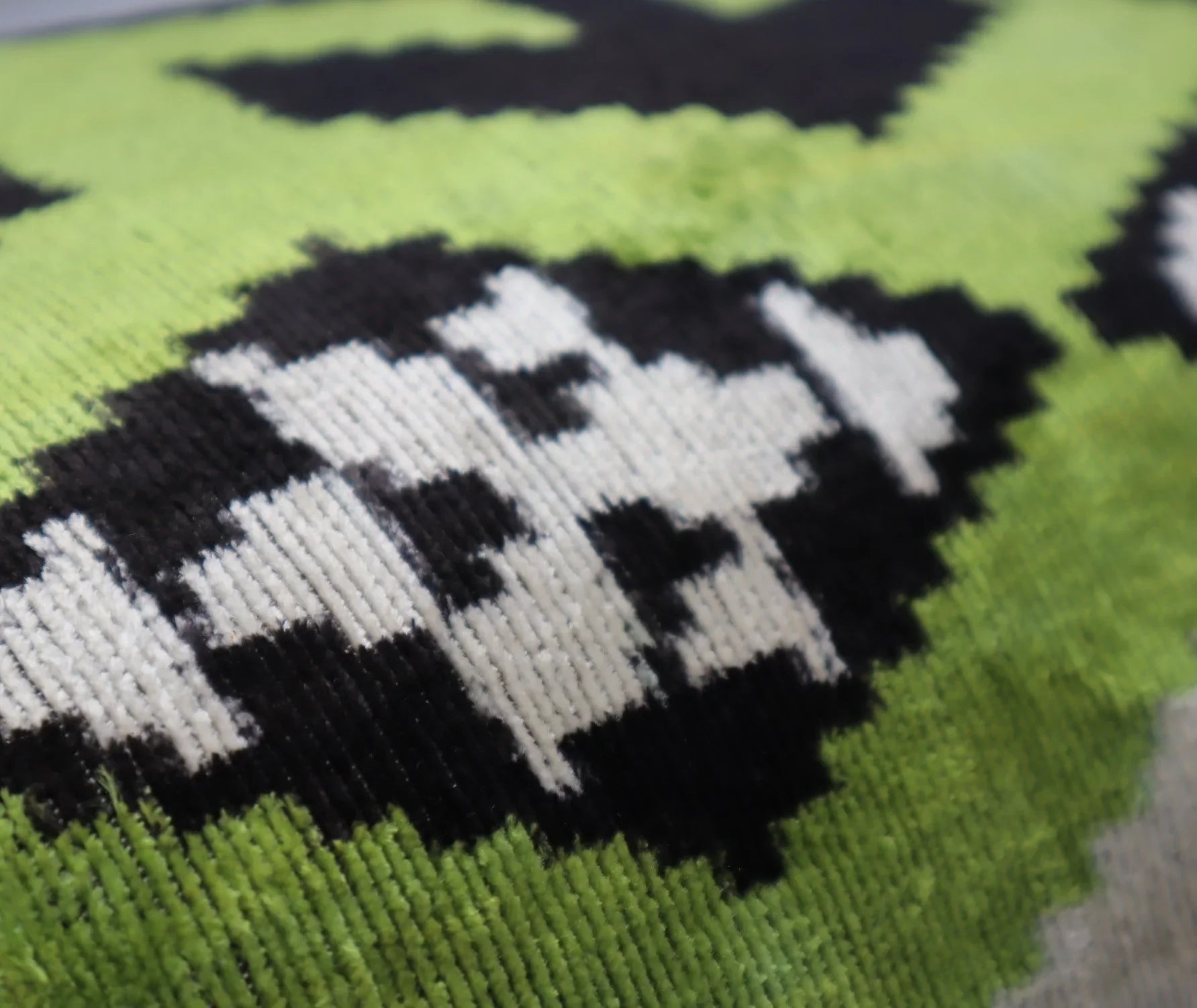 Canvello Luxury Decorative Green Black Throw Pillow | X in (40 X Cm), close-up view - House Of Avana