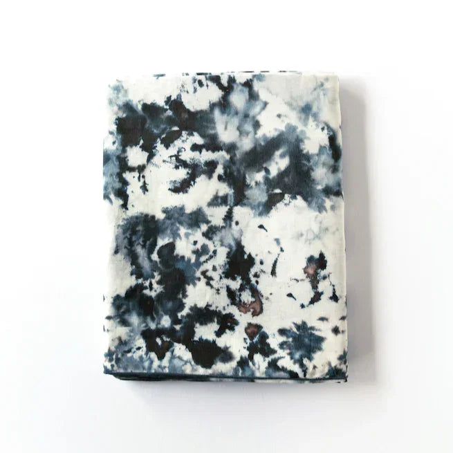 Grey Marble Tablecloth www.goldie-home.com