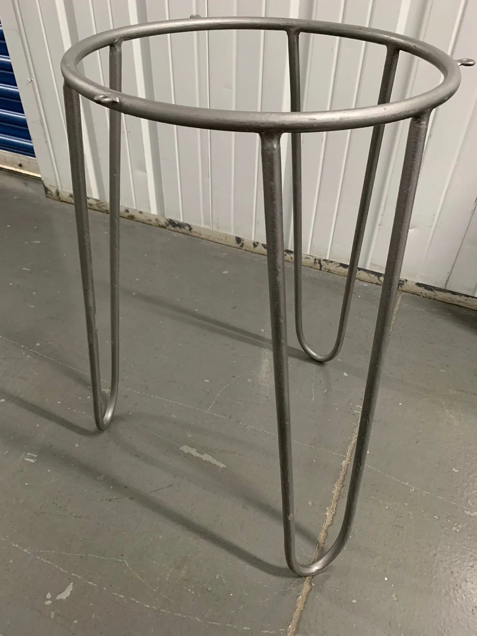 Handmade Solidwood Round End Table With Iron Legs - House Of Avana