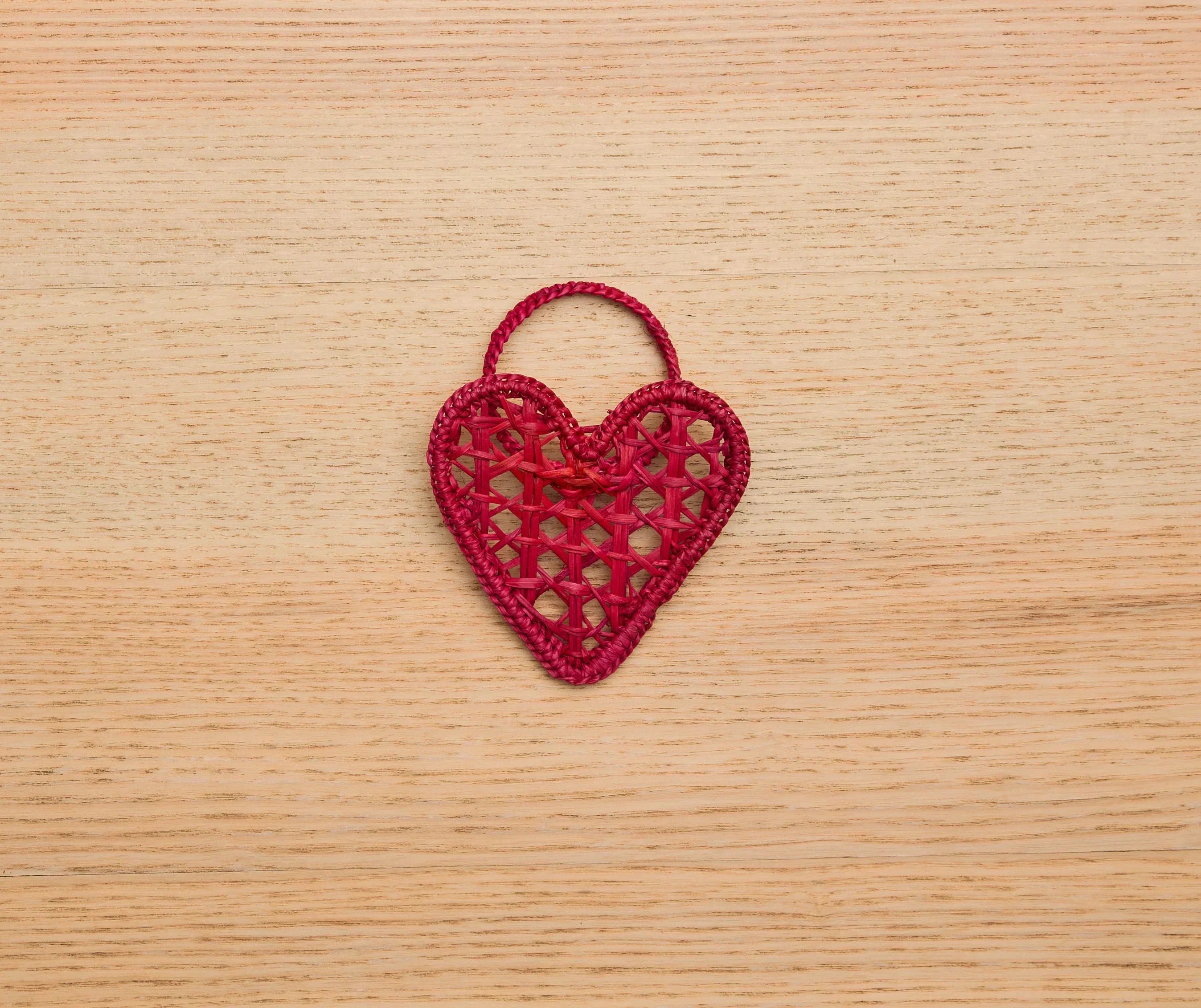 Handwoven Heart Napkin Rings – Set of 4 Palm Napkin Holders Payton James