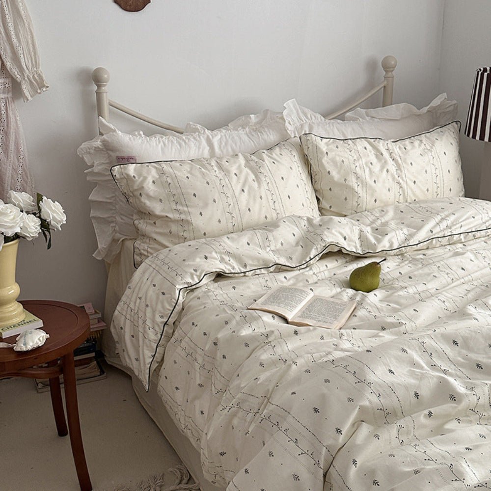 Hannah Vintage Floral Braids Cotton Bedding Set / White