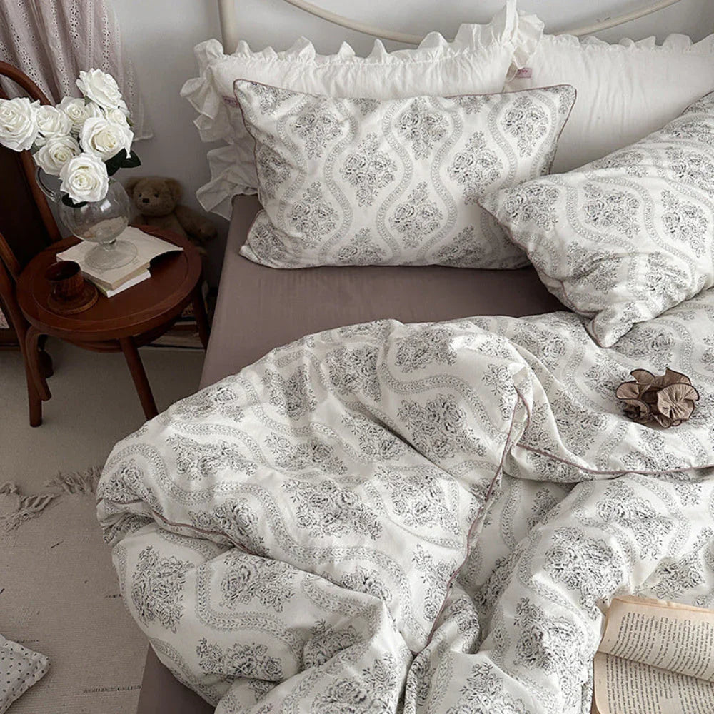 Hannah Vintage Floral Braids Cotton Bedding Set / White Ever Lasting