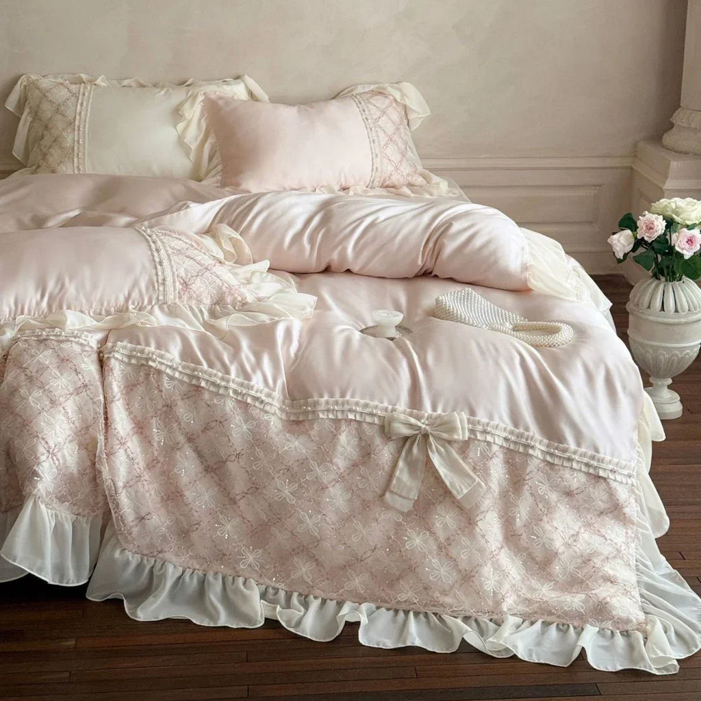 Haute Pearl TENCEL™ Bedding Set / White Romance Ever Lasting