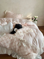 Haute Pearl TENCEL™ Bedding Set / White Romance Ever Lasting