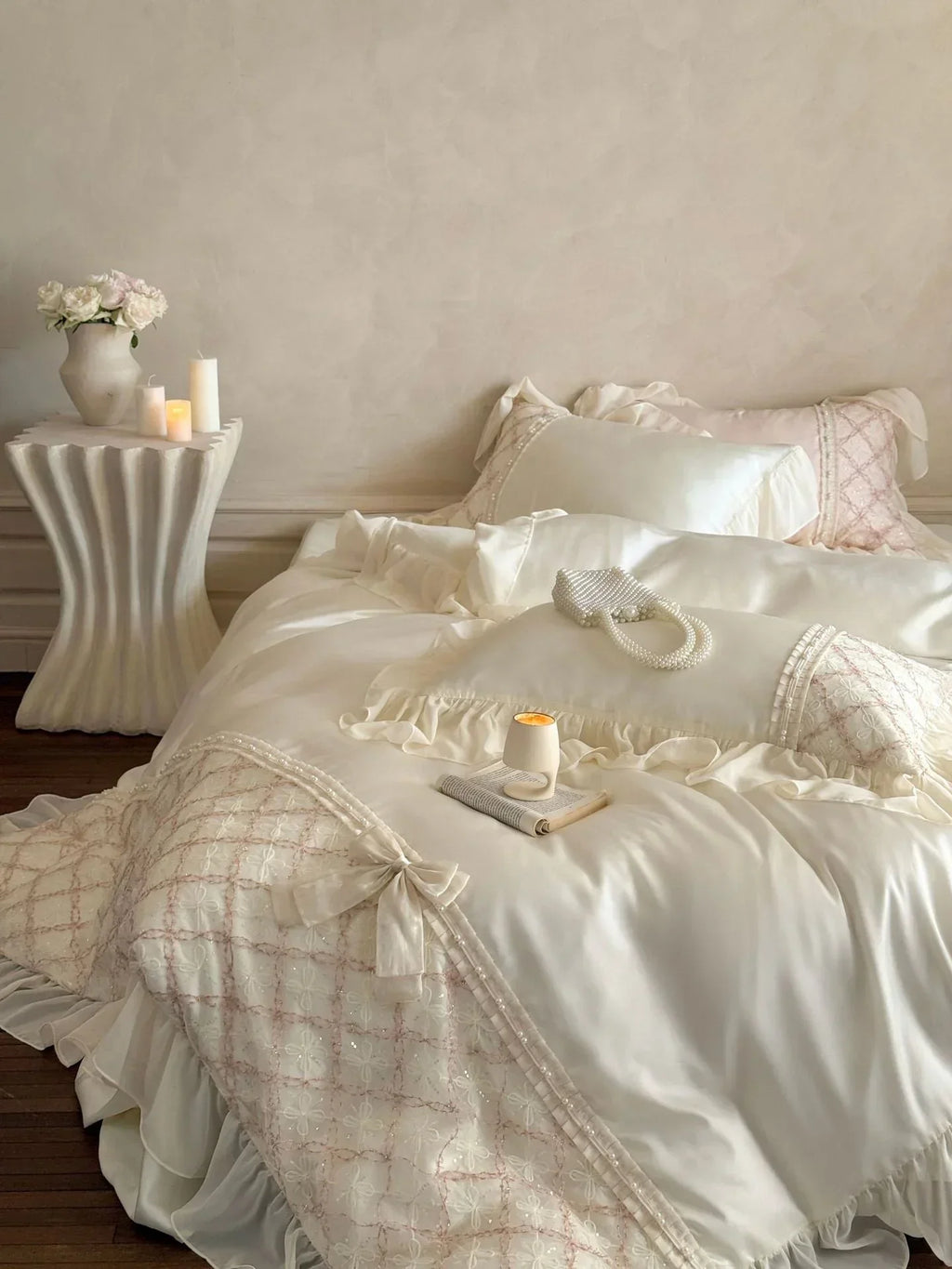 Haute Pearl TENCEL™ Bedding Set / White Romance Ever Lasting
