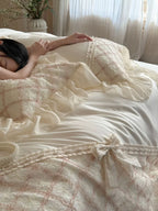 Haute Pearl TENCEL™ Bedding Set / White Romance Ever Lasting