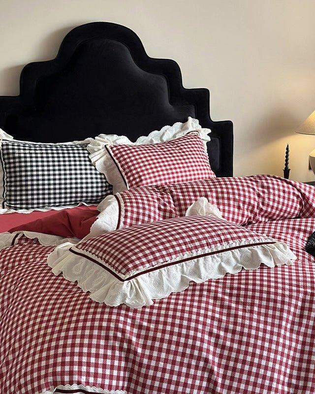 Hazel Vintage Gingham Ruffle Bedding Set / Black Ever Lasting