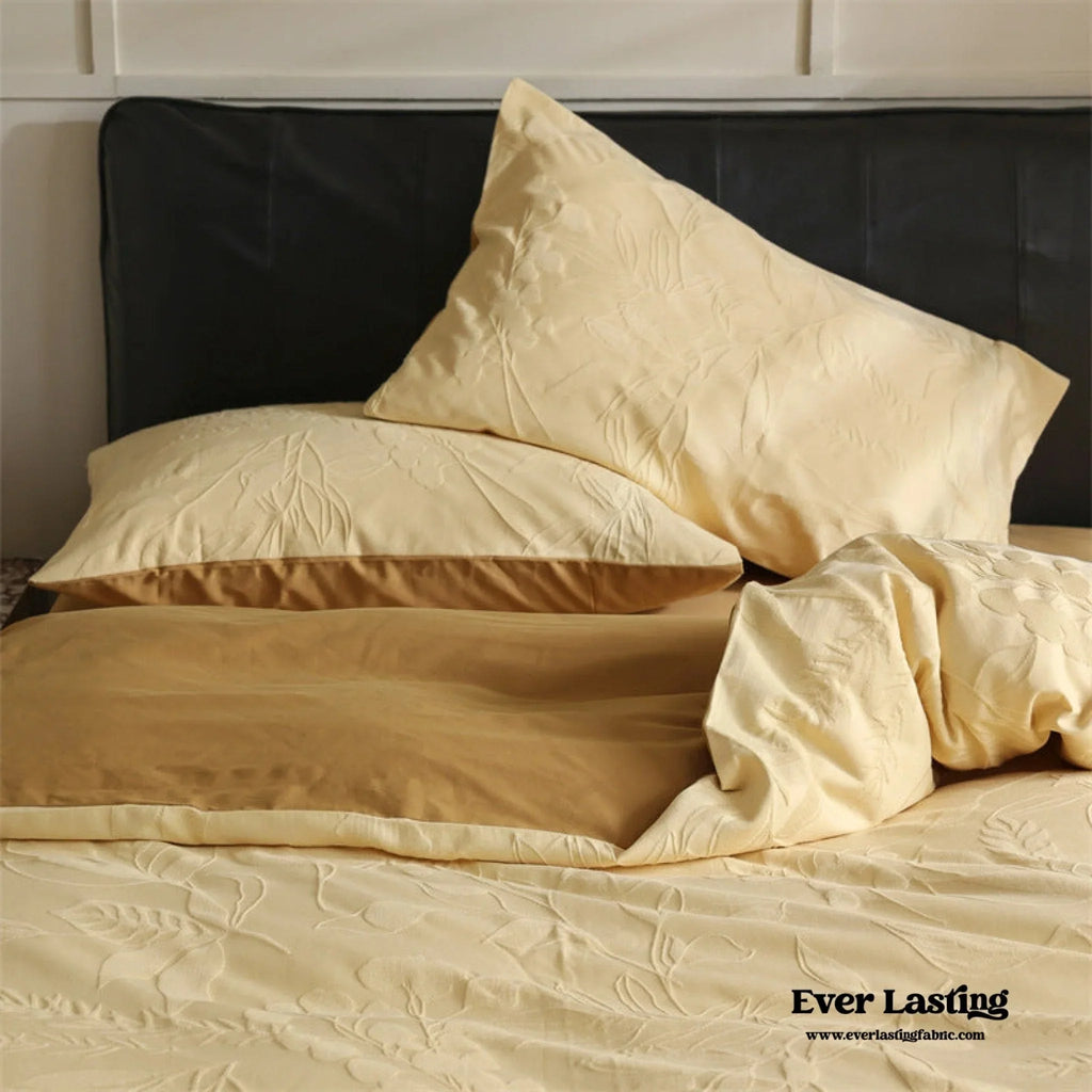 Hidden Garden Jacquard Floral Bedding Set / Moss Green Ever Lasting