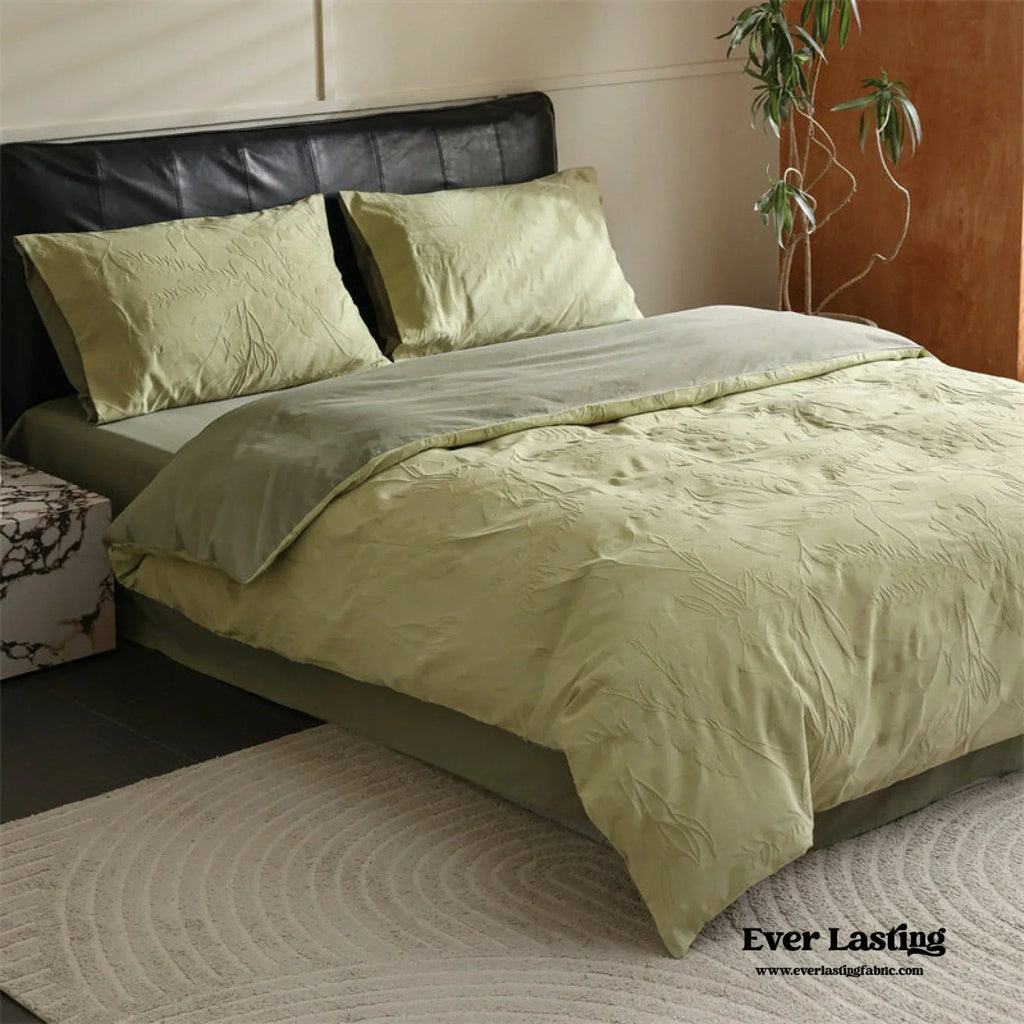 Hidden Garden Jacquard Floral Bedding Set / Moss Green Ever Lasting