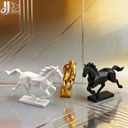 Horse Sculpture - Modern White Low-Poly