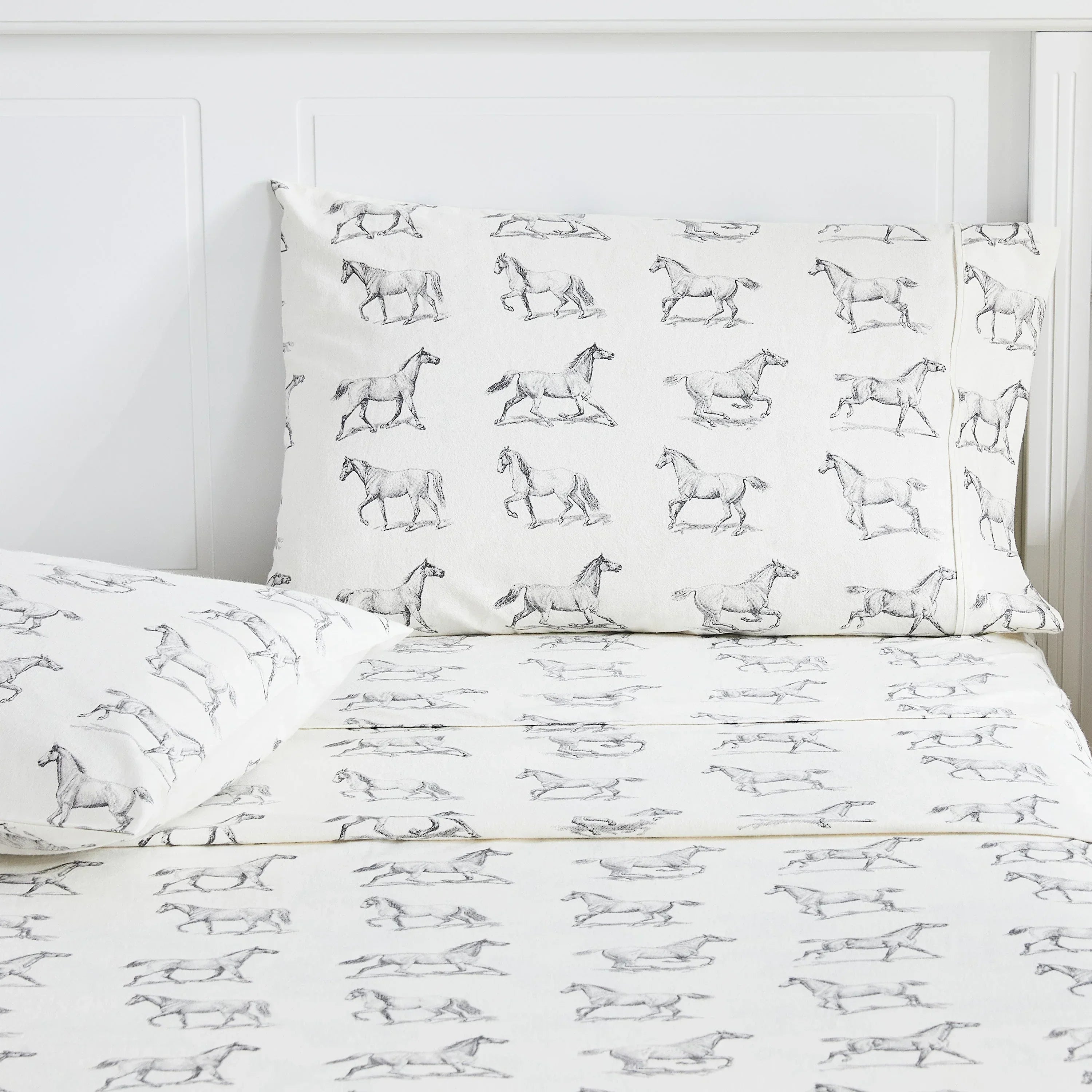 Horses Flannel Sheet Set Mélange Home