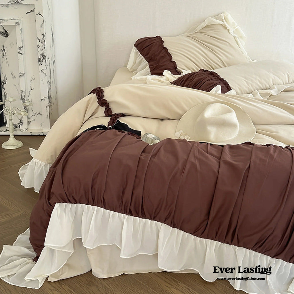 Hot Cocoa Ruffle Bedding Set / Beige Brown Ever Lasting