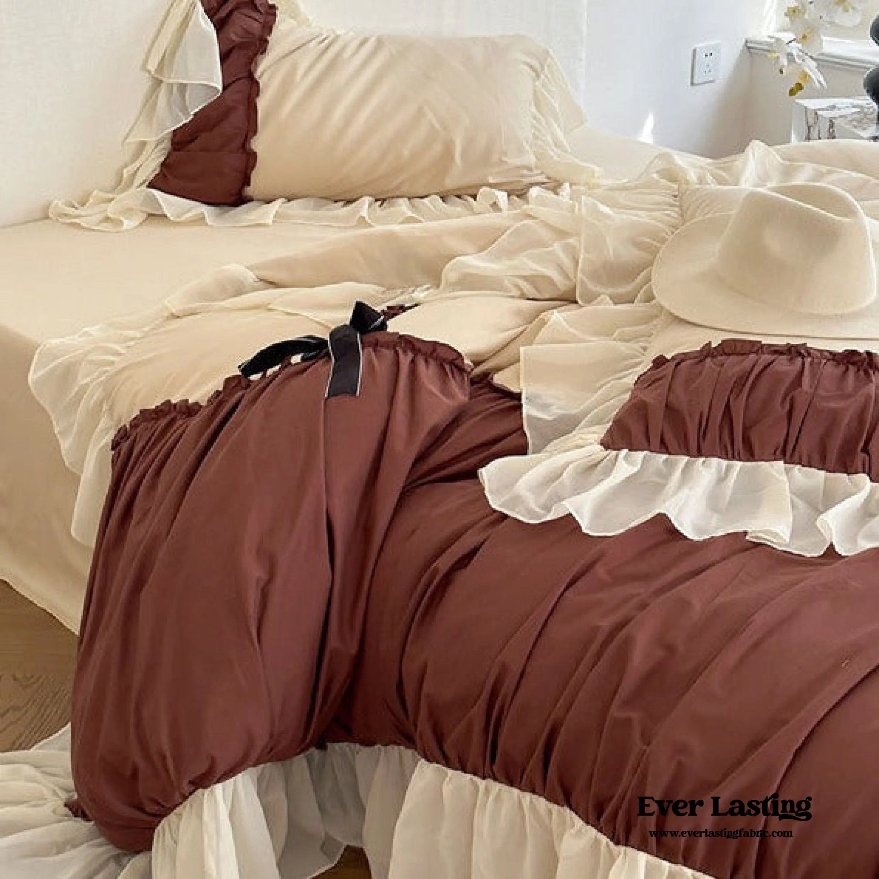 Hot Cocoa Ruffle Bedding Set / Beige Brown Ever Lasting