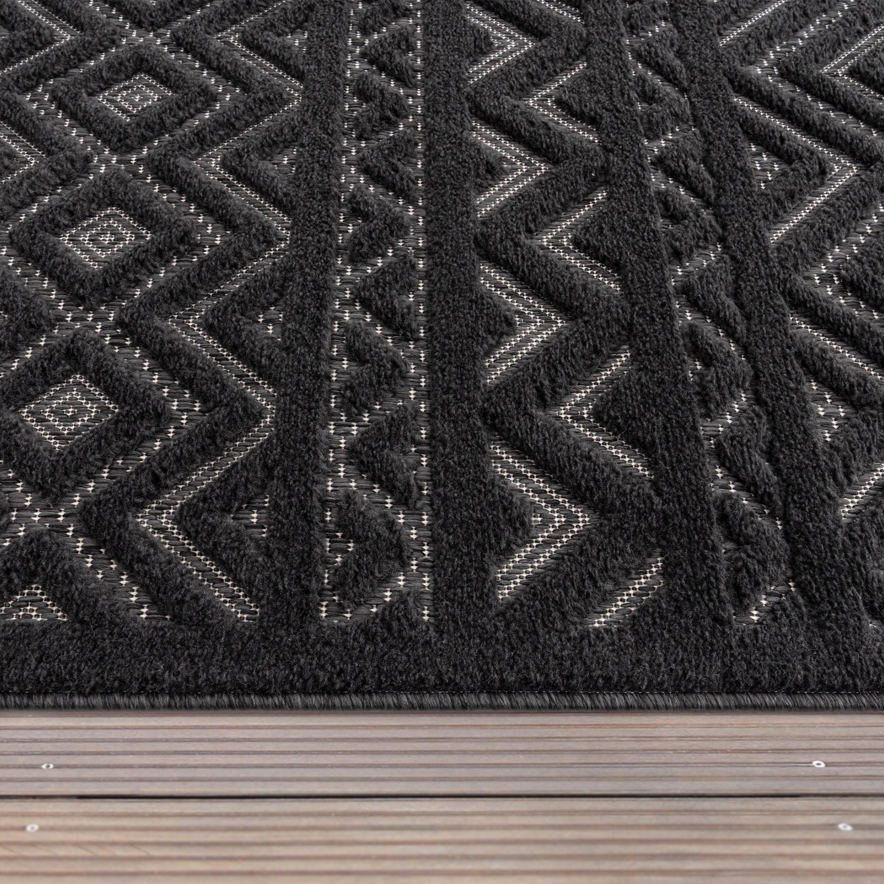 Indoor Outdoor Rug Livorno Boho High-low Pattern in Anthracite, side view - House Of Avana