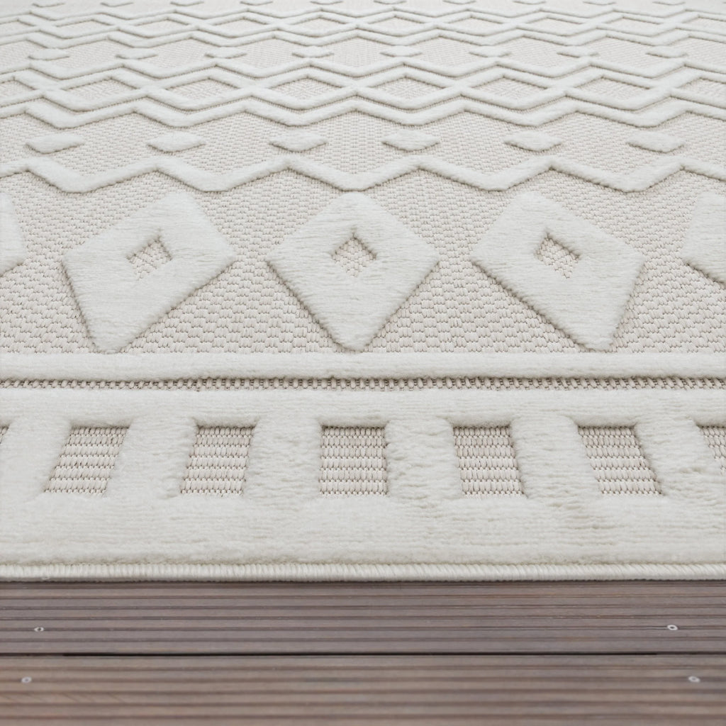 Indoor Outdoor Rug Livorno Geometric Trellis Pattern In Cream RugYourHome