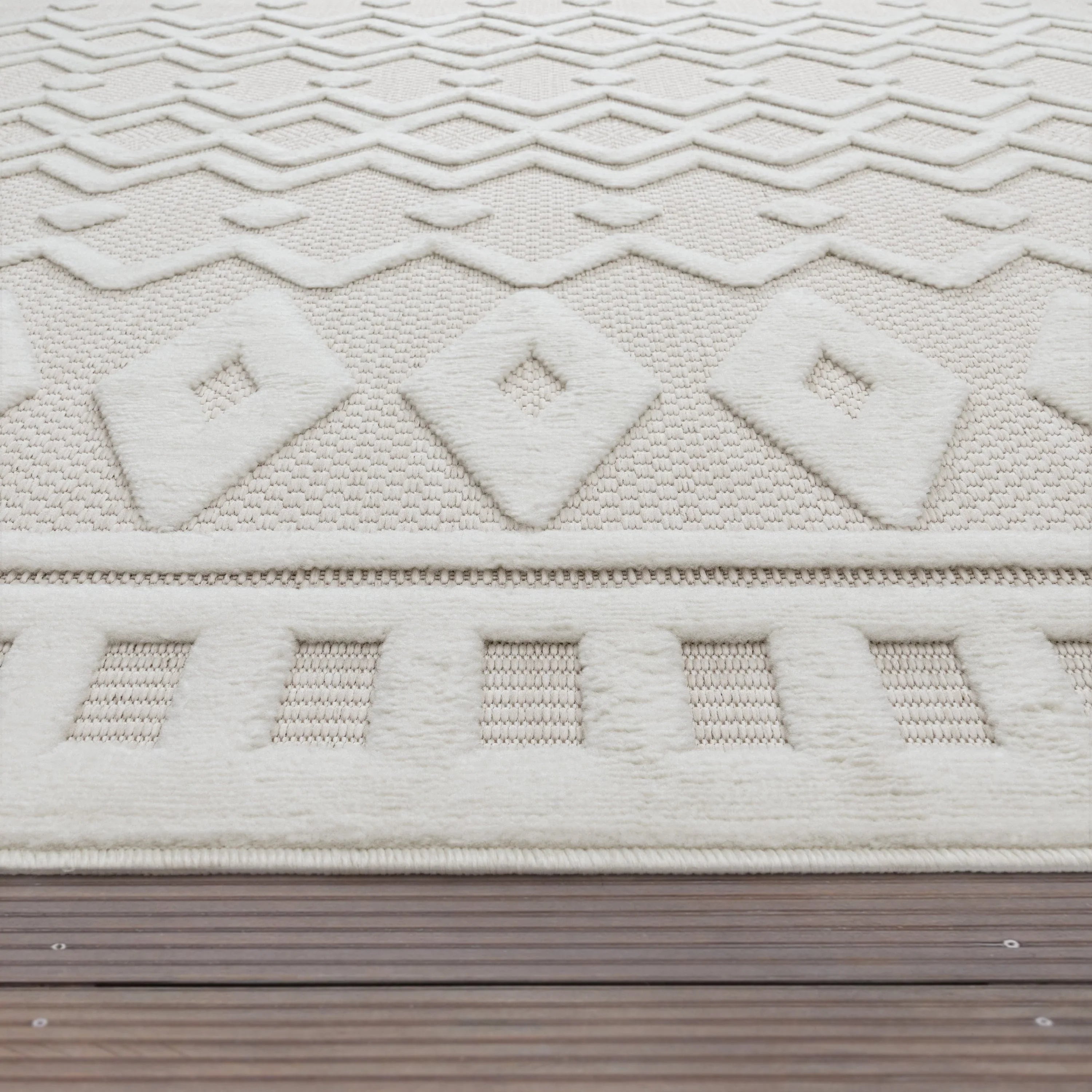 Indoor Outdoor Rug Livorno Geometric Trellis Pattern In Cream RugYourHome