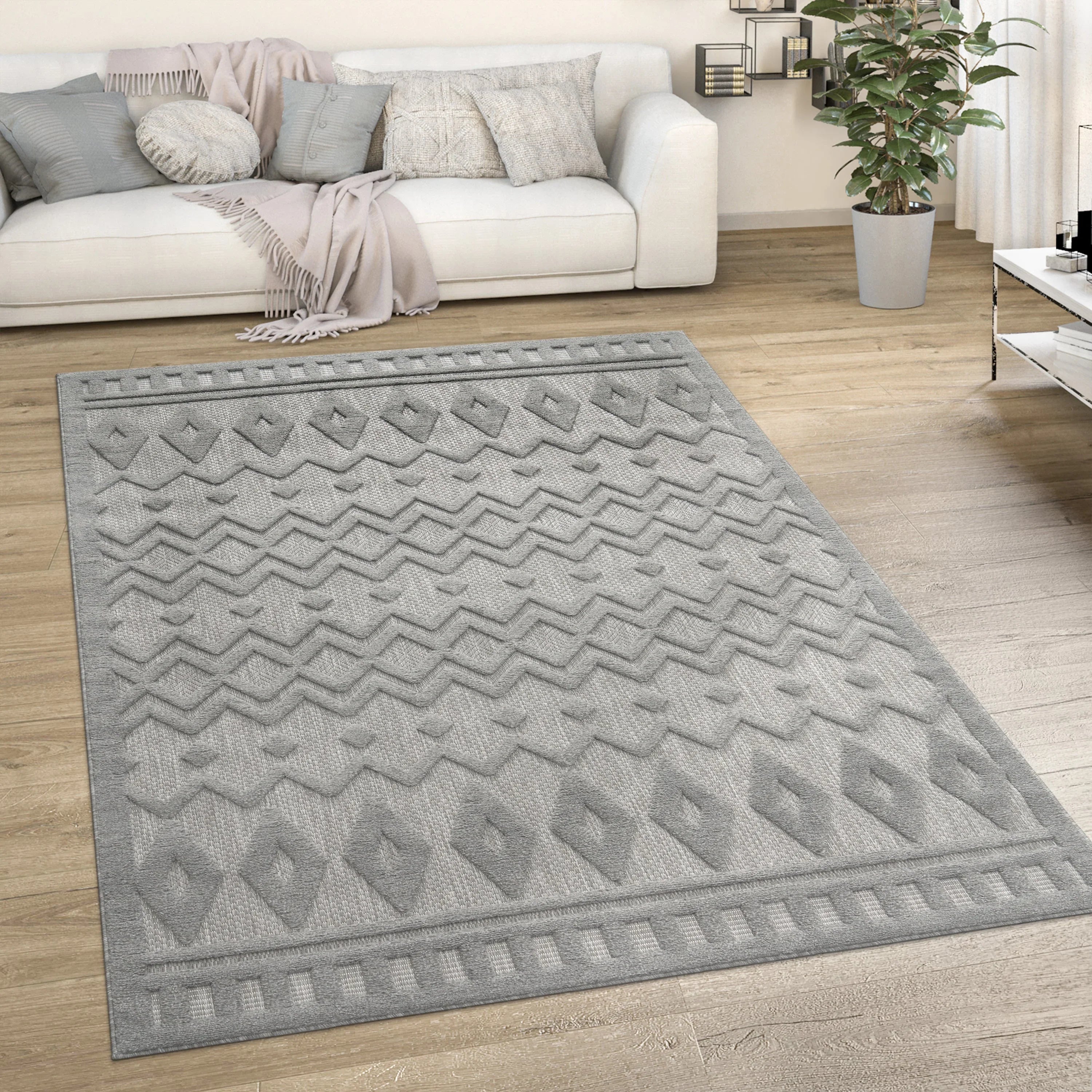 Indoor Outdoor Rug Livorno Geometric Trellis Pattern in Grey, lifestyle image - House Of Avana