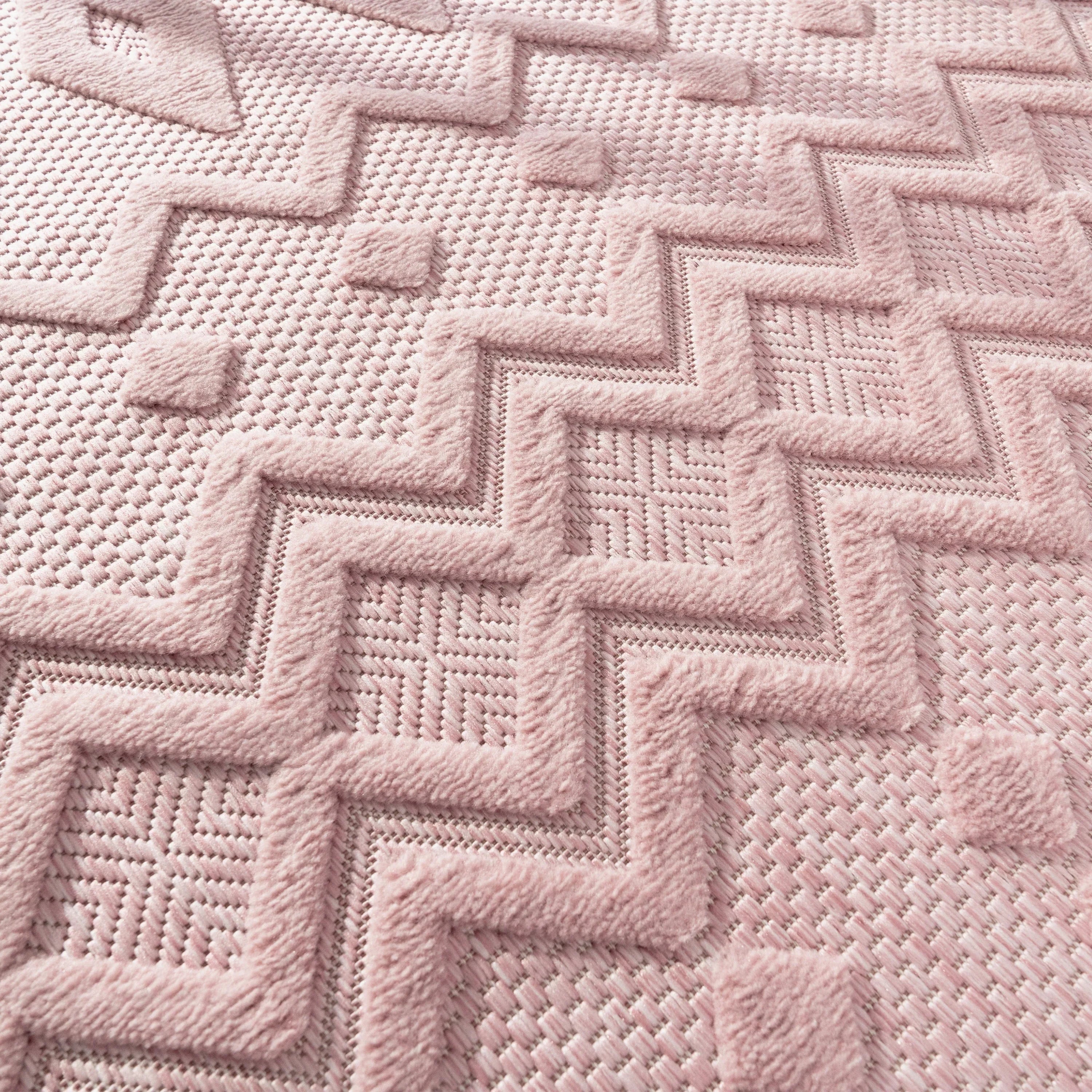 Indoor Outdoor Rug Livorno Geometric Trellis Pattern In Pink RugYourHome