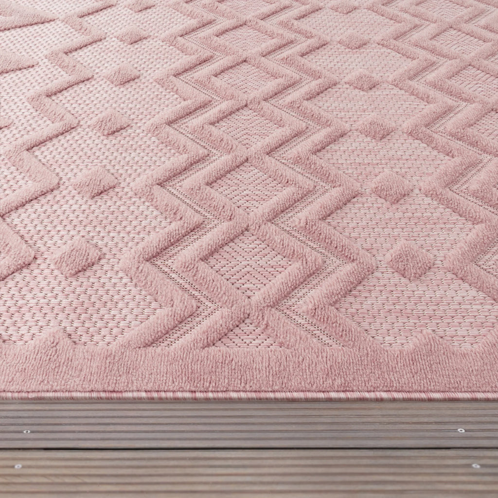 Indoor Outdoor Rug Livorno Geometric Trellis Pattern In Pink RugYourHome