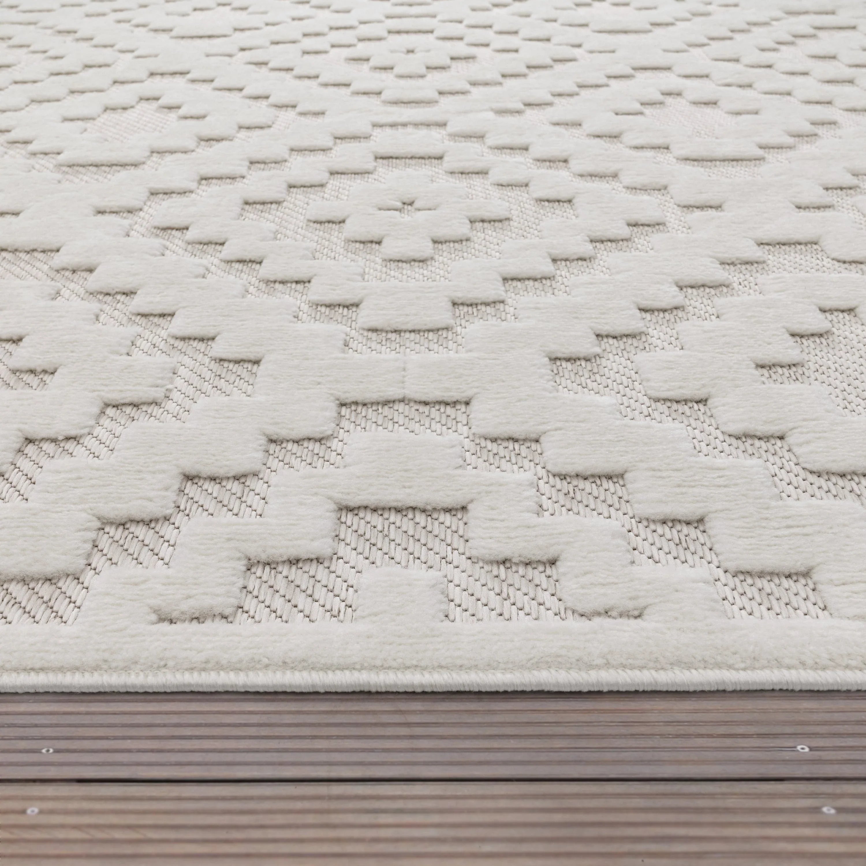 Indoor Outdoor Rug Livorno Trellis High-Low Pattern In Cream RugYourHome