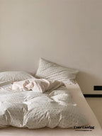 Iris Polka Dot Jacquard Bedding Set Ever Lasting