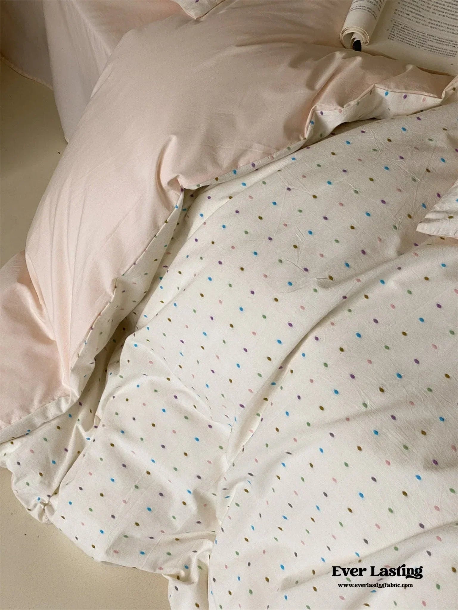 Iris Polka Dot Jacquard Bedding Set Ever Lasting