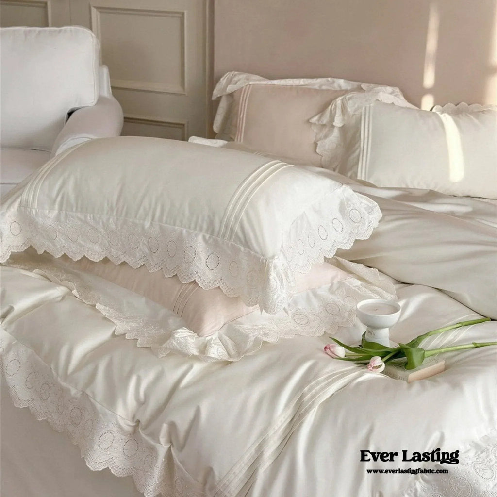Isabelle Silky Cottage Ruffled Bedding Set / Pink Ever Lasting