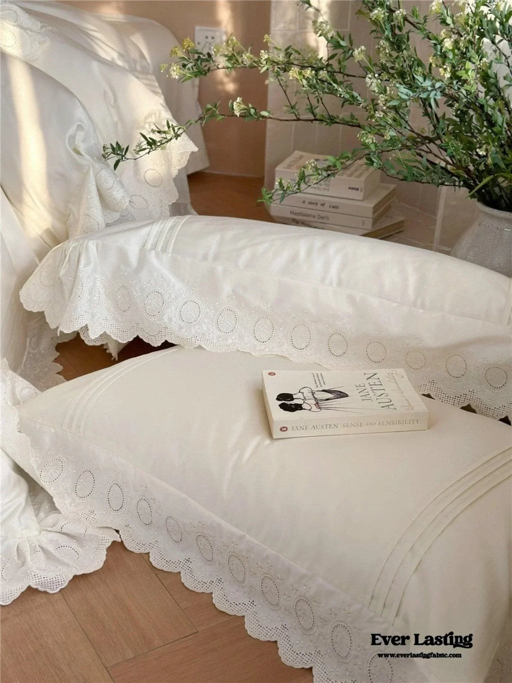 Isabelle Silky Cottage Ruffled Bedding Set / Pink Ever Lasting