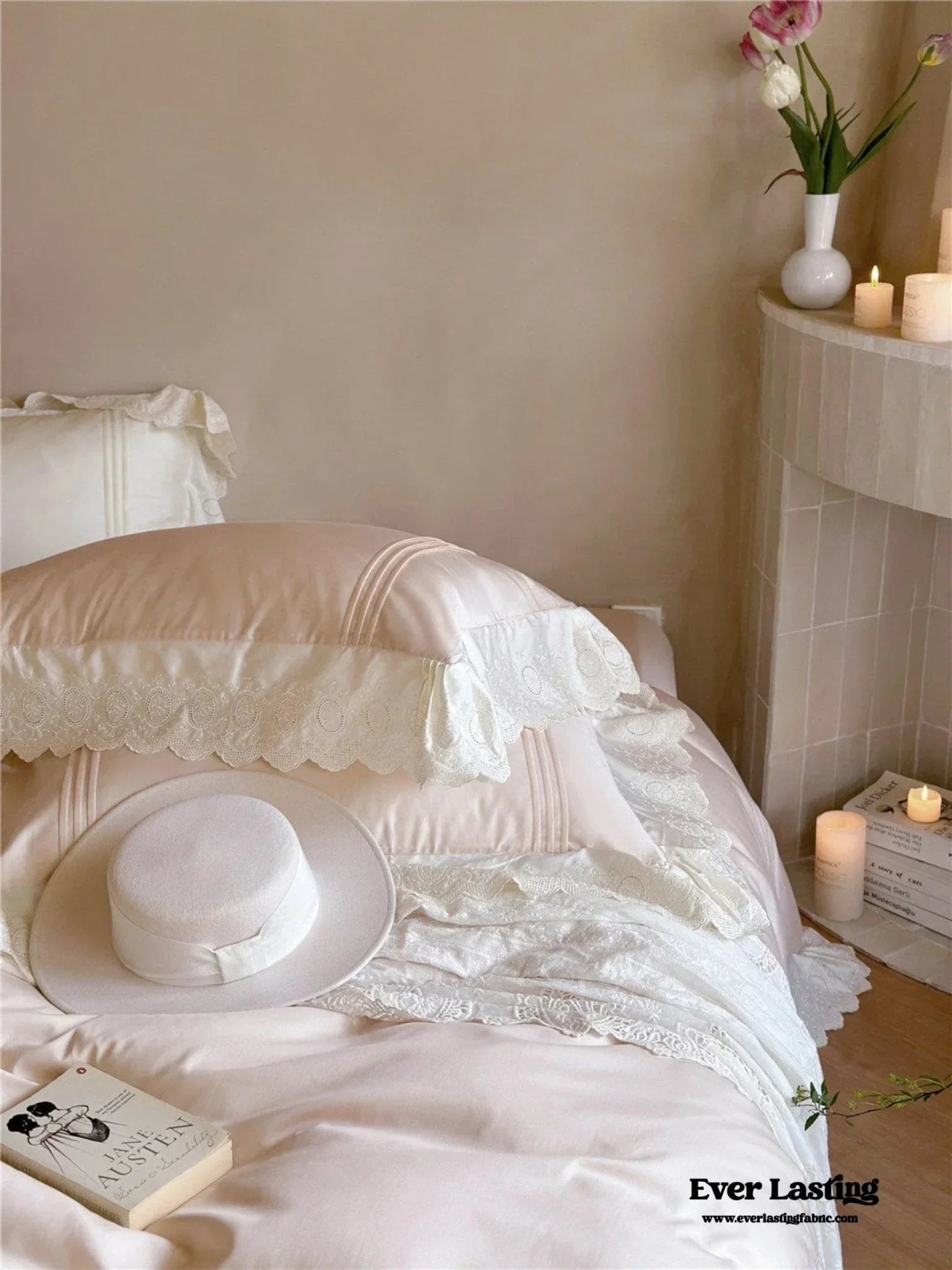 Isabelle Silky Cottage Ruffled Bedding Set / Pink Ever Lasting