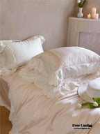 Isabelle Silky Cottage Ruffled Bedding Set / White Ever Lasting