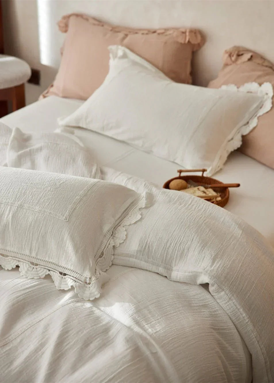 Isadora Lace Ruffle Double Gauze Bedding Set / Brown Ever Lasting