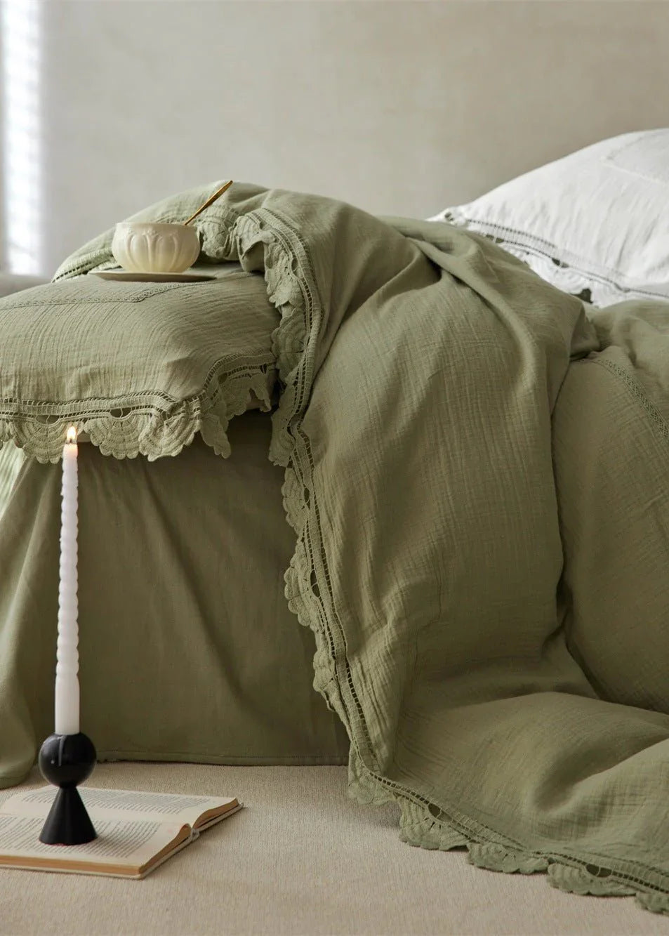 Isadora Lace Ruffle Double Gauze Bedding Set / Green Ever Lasting