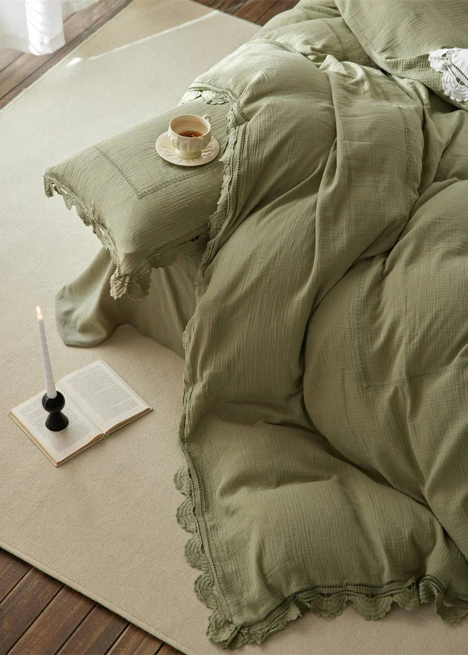 Isadora Lace Ruffle Double Gauze Bedding Set / Green Ever Lasting