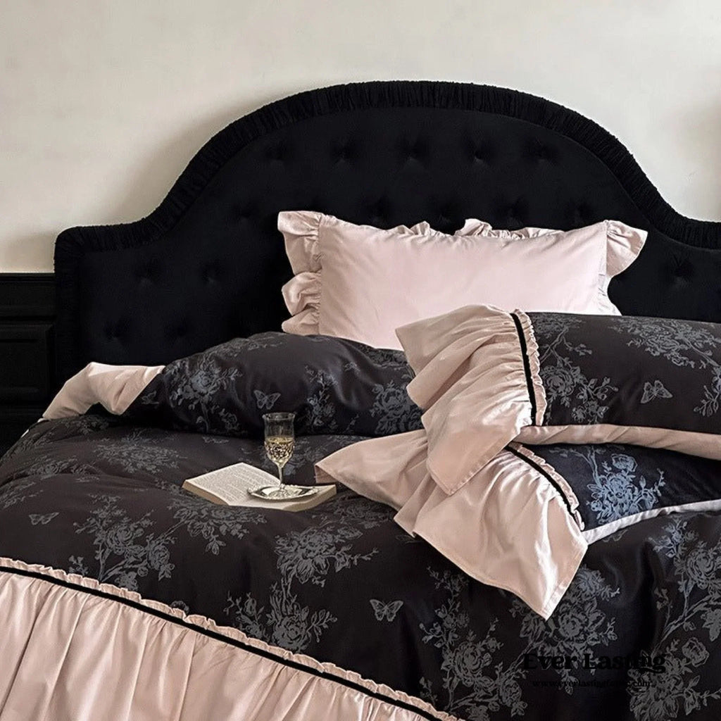 Jacquard Gilded Velvet Ruffled Bedding Set / Brown Ever Lasting