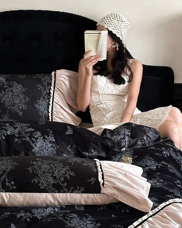 Jacquard Gilded Velvet Ruffled Bedding Set / Pink Ever Lasting