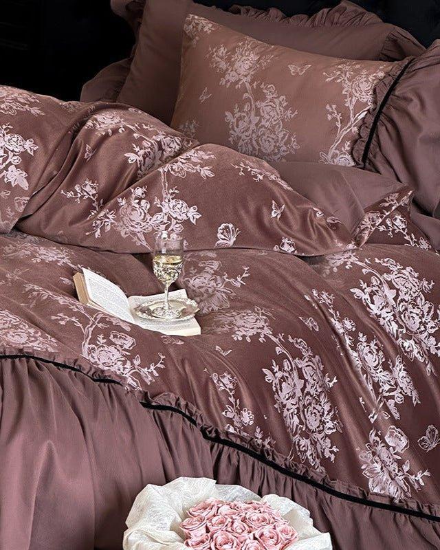 Jacquard Gilded Velvet Ruffled Bedding Set / Pink Ever Lasting