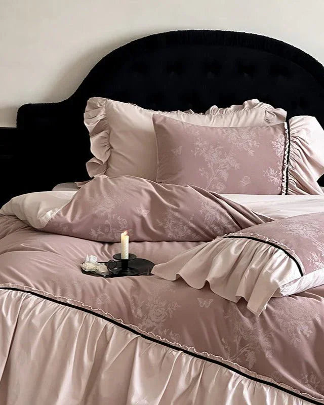 Jacquard Gilded Velvet Ruffled Bedding Set / Pink Ever Lasting