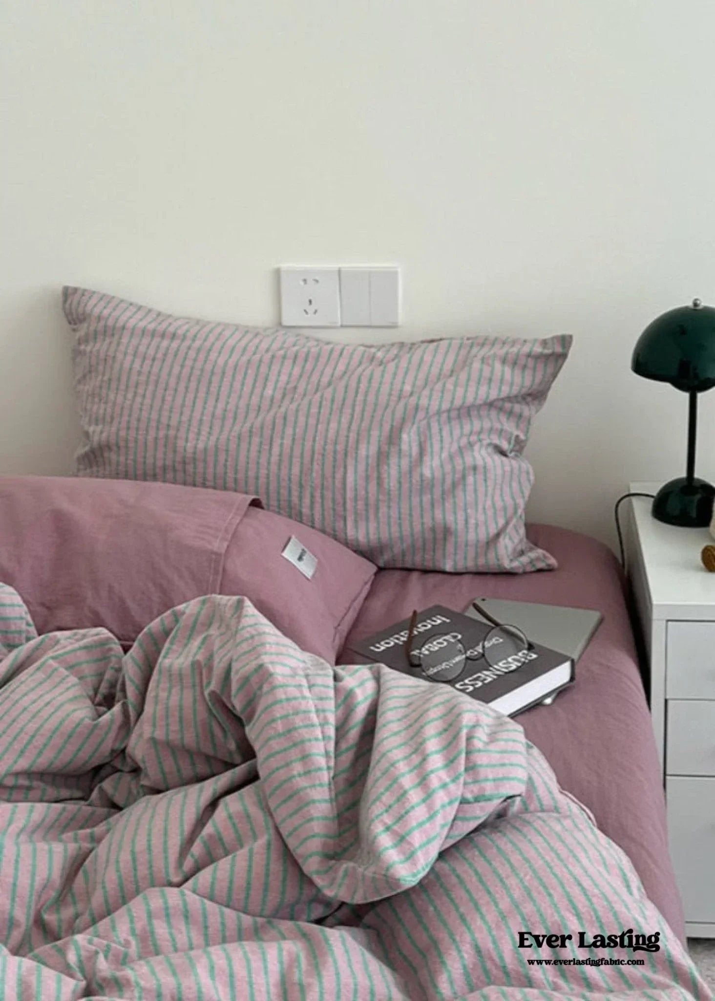 James Striped Bedding Set / Blue Ever Lasting