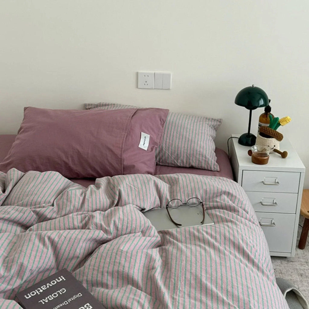James Striped Bedding Set / Purple Ever Lasting