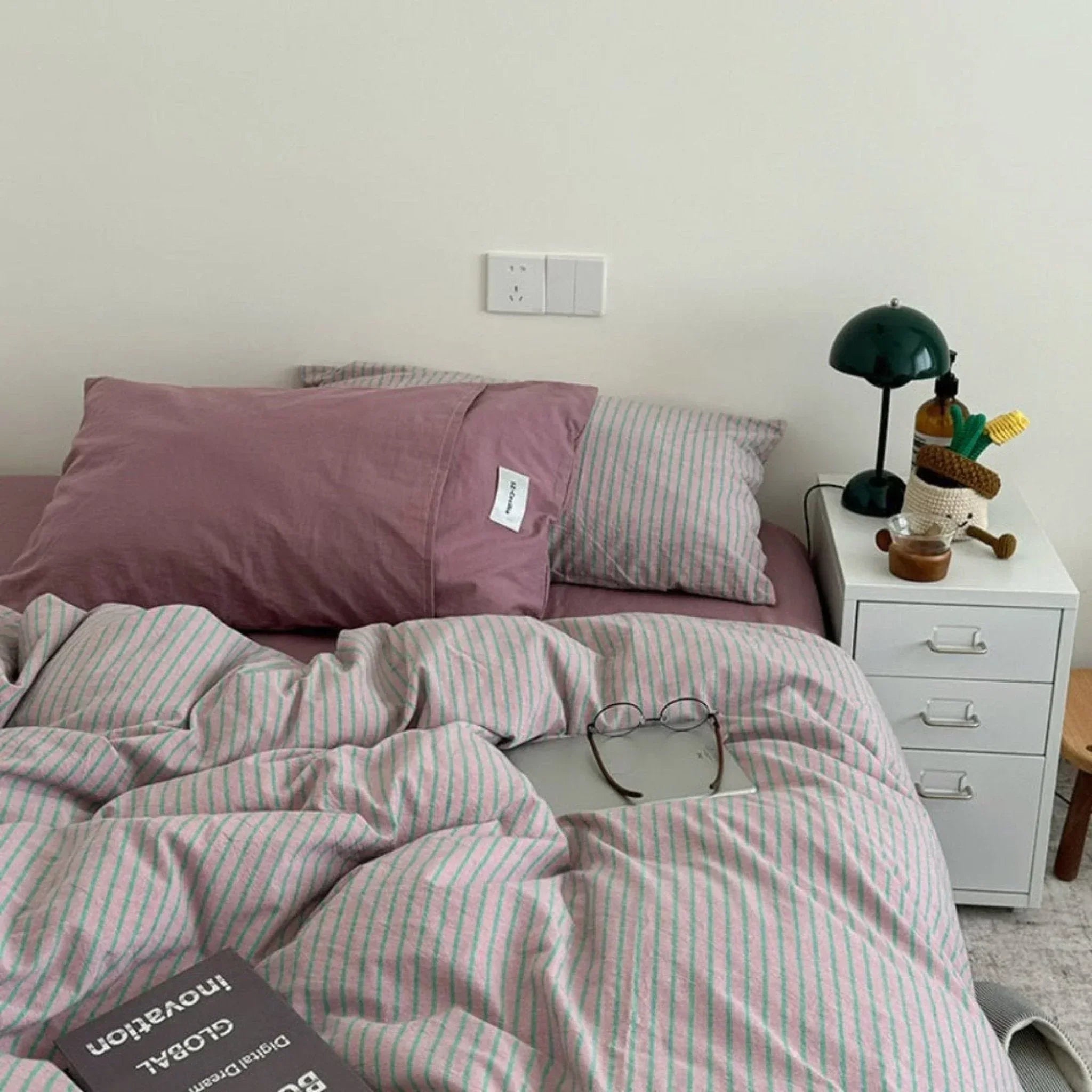 James Striped Bedding Set / Purple Ever Lasting