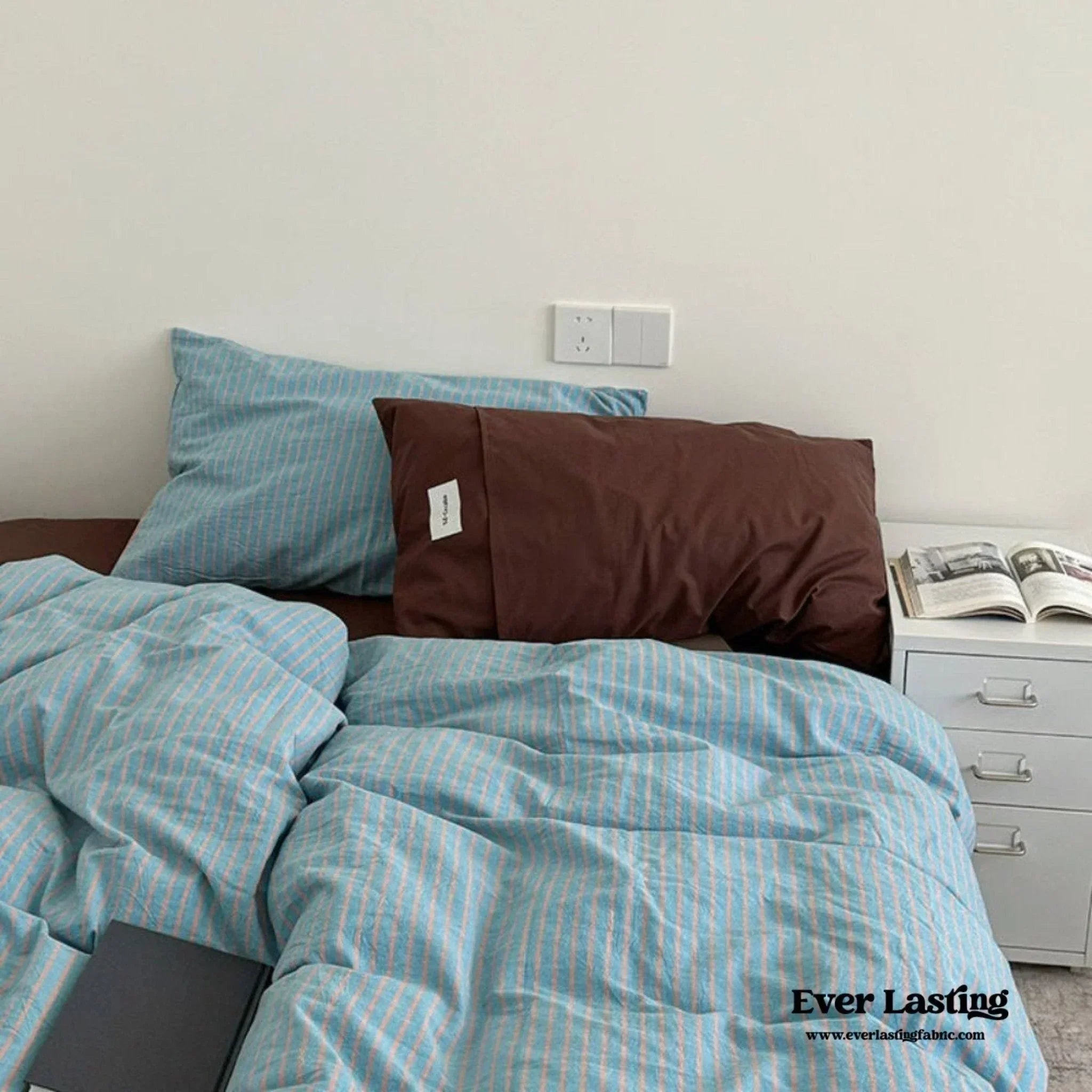 James Striped Bedding Set / Purple Ever Lasting