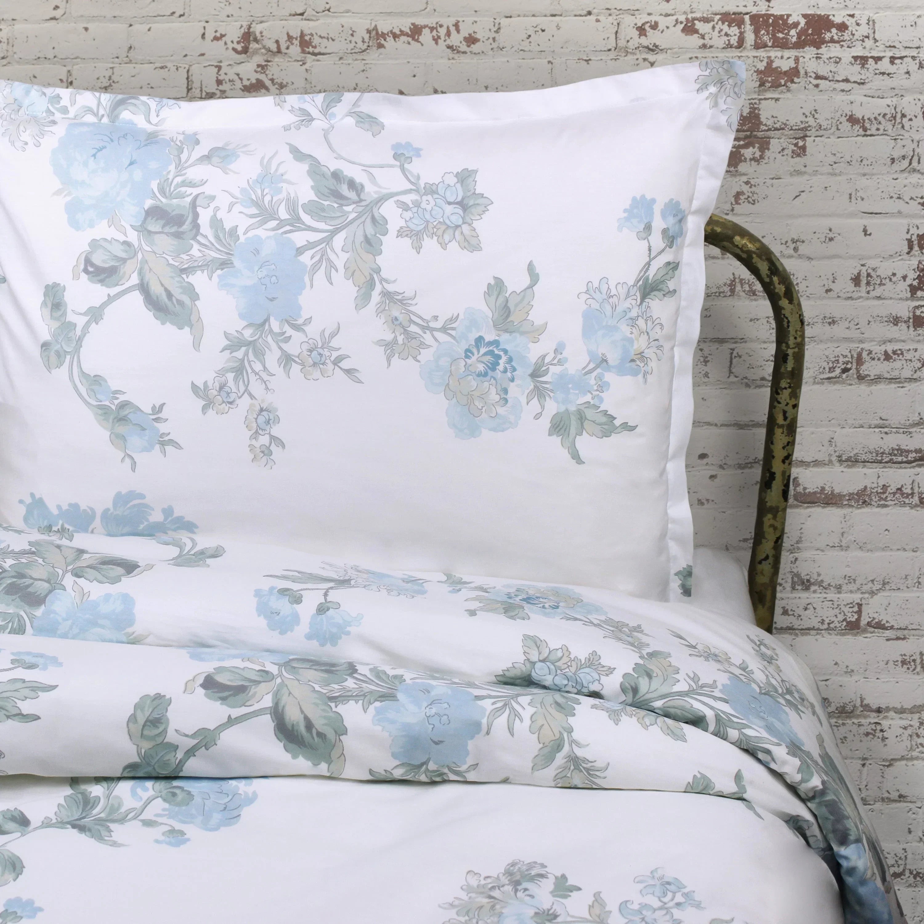 Jardin De Rose Printed Cotton Percale Duvet Set Mélange Home