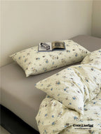 Jersey Knit Cotton Floral Bedding Set / White + Dark Blue Ever Lasting