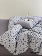Jersey Knit Cotton Floral Bedding Set / White + Dark Blue Ever Lasting