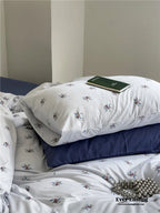 Jersey Knit Cotton Floral Bedding Set / White + Dark Blue Ever Lasting